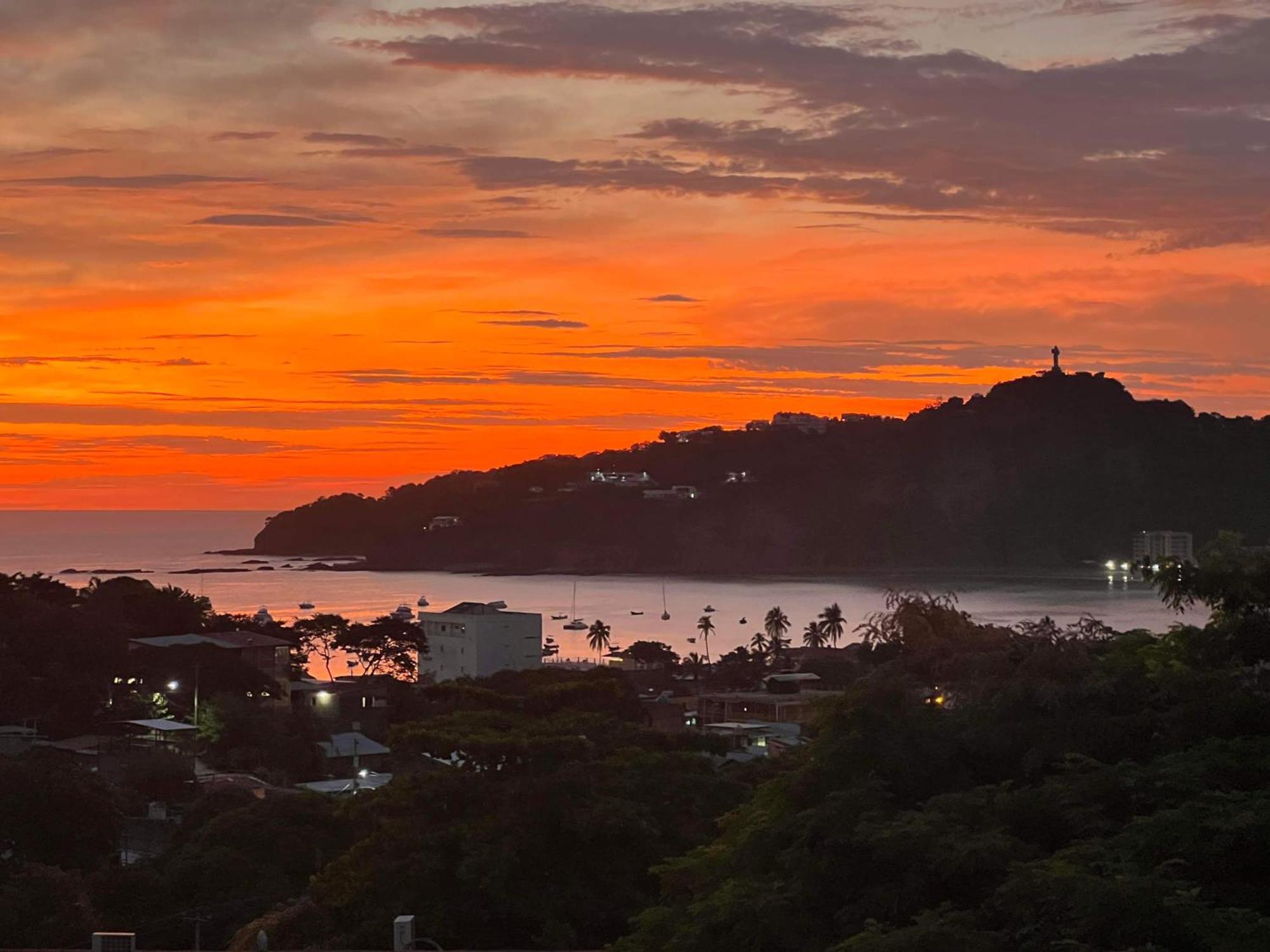Hotel Buena Onda Backpackers San Juan del Sur Exterior foto